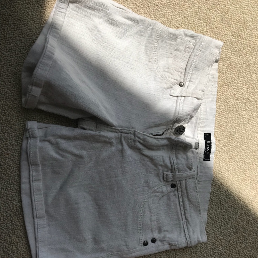 Lightly worn white shorts!!